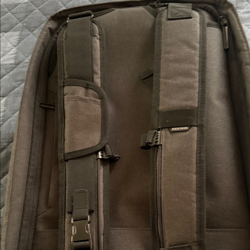 Black & Gray Men's Bag - Picture 6 of 14